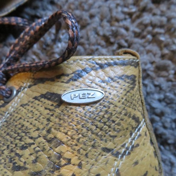 Shoes - Picture 3 of 3